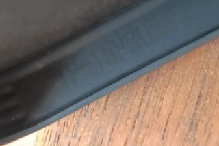 Cover per telefono con laccetto