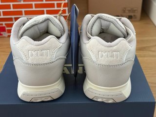 Vans Rowley XLT grises y blancas
