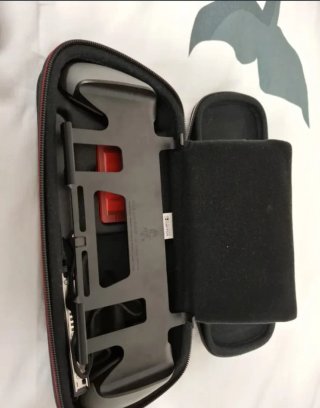 Nintendo Switch + funda + complementos+ fc 25