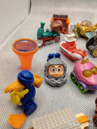 Figuras Kinder Sorpresa Años 2000