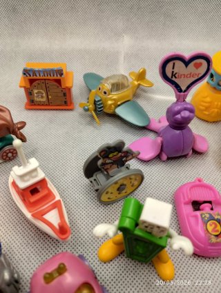 Figuras Kinder Sorpresa Años 2000