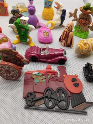Figuras Kinder Sorpresa Años 2000