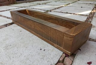 Centro de mesa / Jardinera de madera. Artesanal.