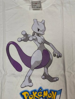 Camiseta Pokémon Day Mewtwo
