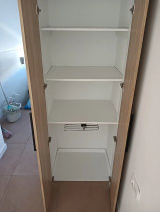 Instalación de puertas, cocinas y armarios