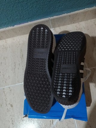 Adidas Samba Blancas y Negras