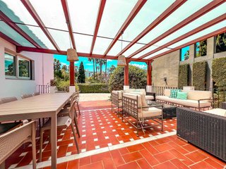 Alquiler vacacional villa cerca de Puerto Banús.