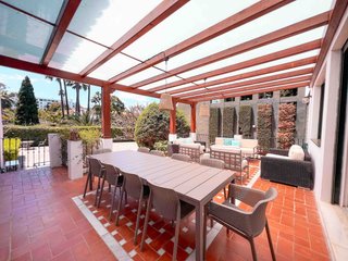 Alquiler vacacional villa cerca de Puerto Banús.