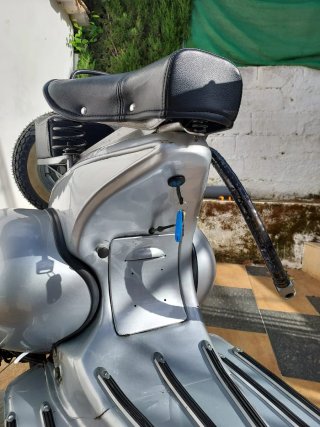 Vespa N125 Año 58 Plata