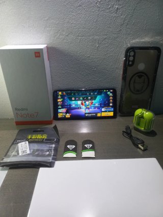 Xiaomi Redmi Note 7 + Accessori