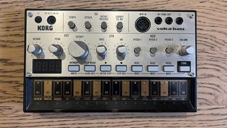 Korg Volca Bass Sintetizador Analógico