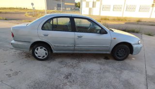 Nissan Almera 1999