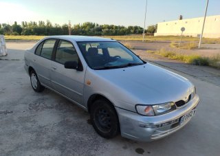 Nissan Almera 1999