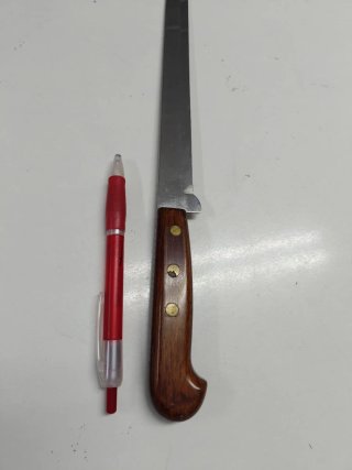 Due coltelli da cucina Iberia