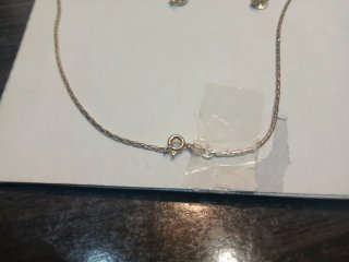 Conjunto collar y pendientes corazón azul