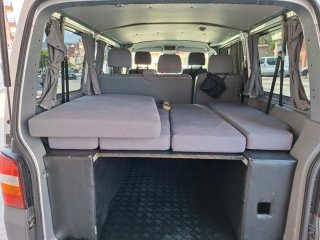 Volkswagen Transporter T5 2009