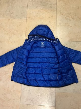 Chaqueta Champion Azul con Capucha