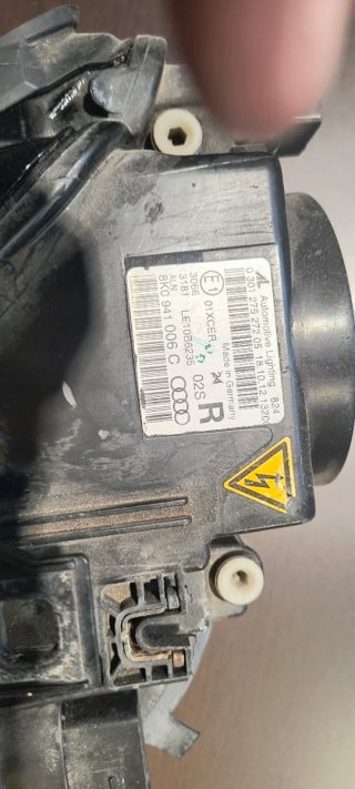 Faro Audi A4 Derecho Restyling 8K0941006C