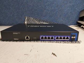 Switch TRENDnet TEG-30102WS 10 puertos 2.5G + 10G SFP+