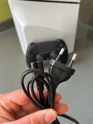 COMO NUEVA PS5 Slim CD