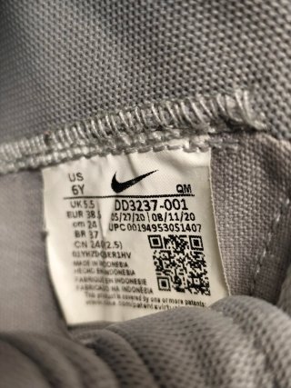 Nike Piel Gris Talla 38.5
