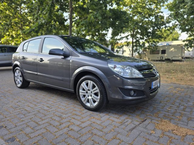 Opel Astra 2009