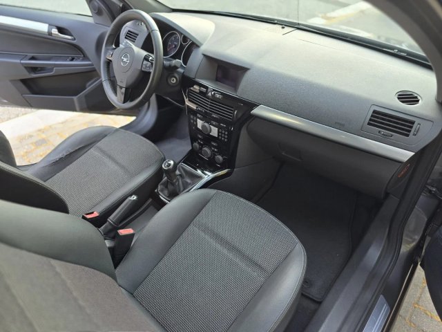 Opel Astra 2009