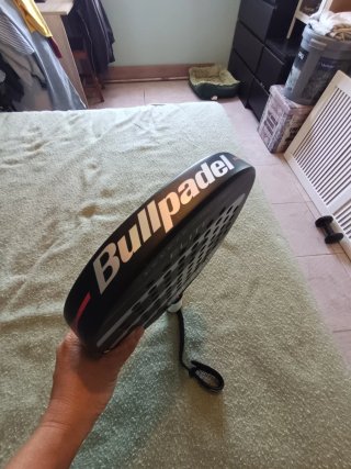 Pala pádel Bullpadel Elite semi nueva