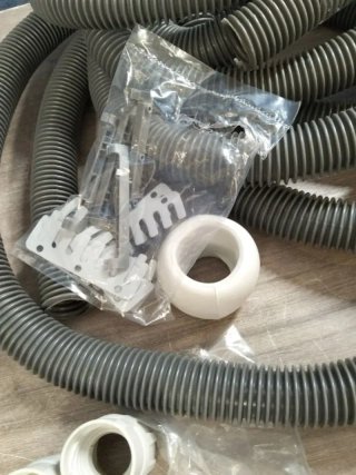 Robot limpiafondos Intex ZX50 con manguera