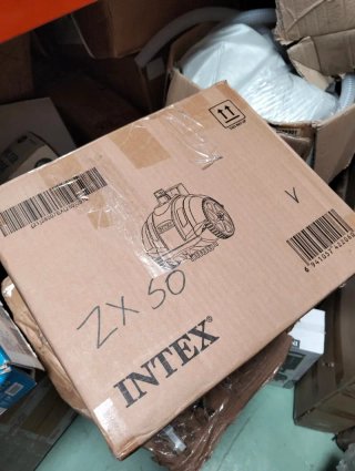 Robot limpiafondos Intex ZX50 con manguera
