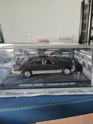 Mercedes S-Class 1/43 Tomorrow Never Dies