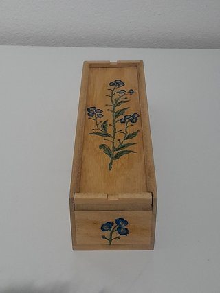 Astuccio portapenne in legno decorato