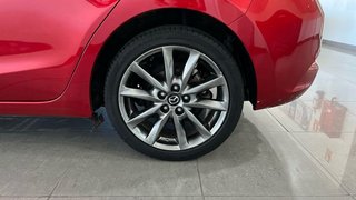 Mazda 3 2.0 SKYACTIV-G ZENITH 120 5P