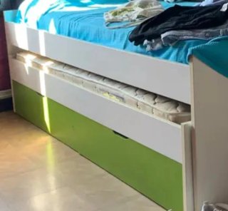Cama nido blanca y verde sin colchones