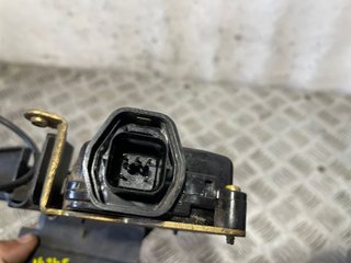 CERRADURA PUERTA DELANTERA DERECHA KIA RIO (JB)