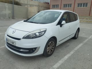 Renault Grand Scenic 2012