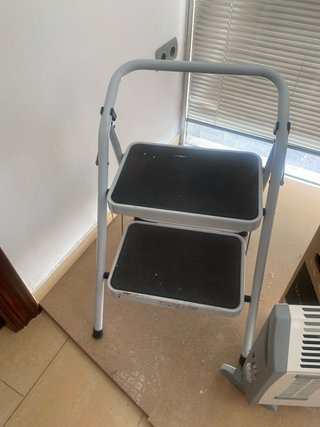 Escalera de dos peldaños