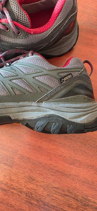 Botas 41,5 North Face, Vibram, Gore Tex