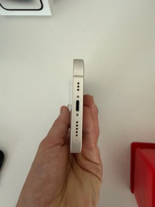 iPhone 14 128GB Blanco — 87% batería