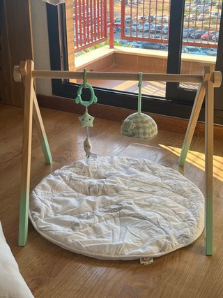 Parque de juegos para bebé de madera