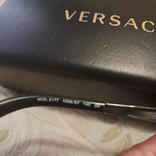 Gafas Versace con cristales plateados