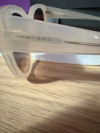 Gafas Hawkers Loira Smoky Beige/Blancas