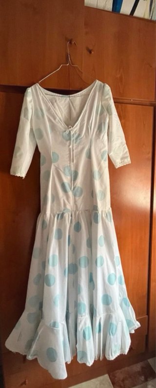 Traje de flamenca blanco y azul. Una vez usado.