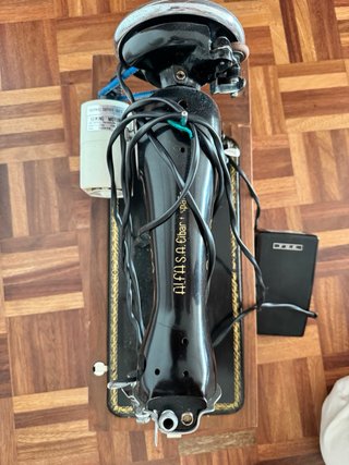 Máquina de coser Alfa clásica
