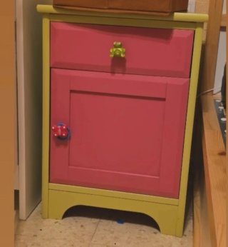 Mueble infantil rosa y verde