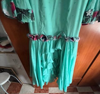 Traje de flamenca verde agua. Puesto una vez .