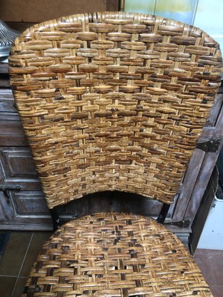 Silla de mimbre y hierro