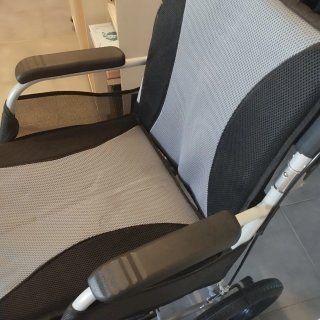 Silla de ruedas plegable NUEVA