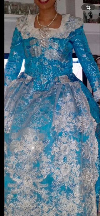 Traje de Fallera azul y blanco