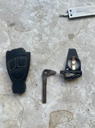 Llave Mercedes Negra